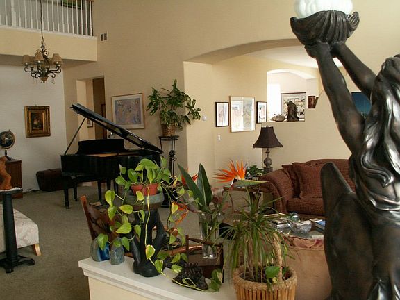 living/dining room