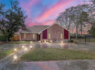 10614 Huntington Point Dr, Houston, TX 77099