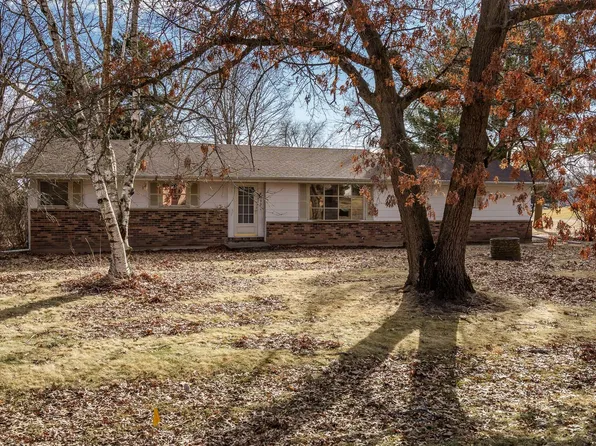 8699 Glacier Dr, Byron, IL 61010