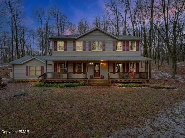 251 Tall Oak Dr, Pocono Lake, PA 18347