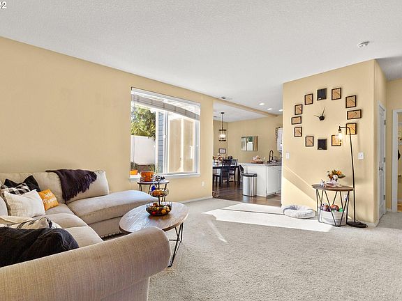 4th image of 4013 NE 88th Way