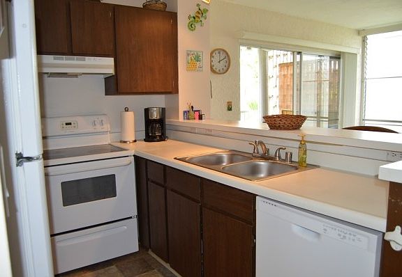 2nd image of 75-6016 Alii Dr APT 315