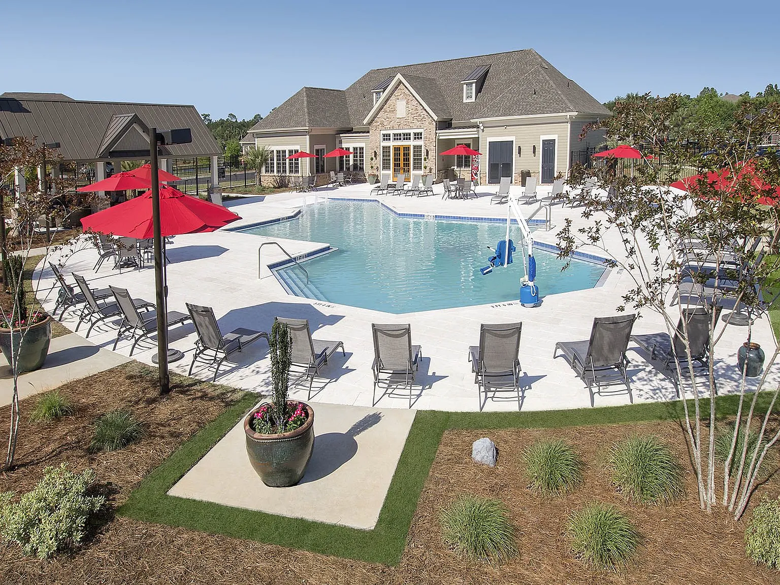 Greystone Summit Gulf Breeze — Photo 1
