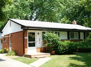 421 Rewold Dr, Rochester, MI 48307