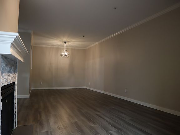 3rd image of 2357 Whyte Ave #106