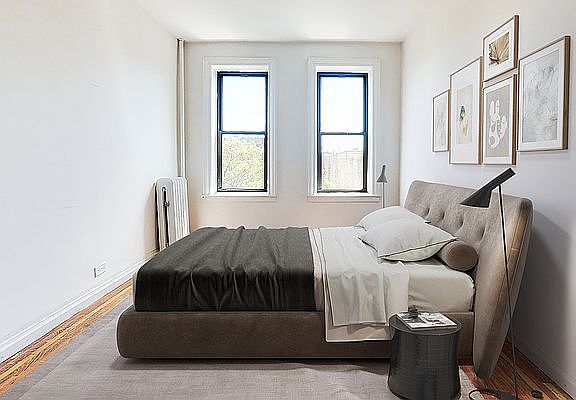 5th image of 4848 Broadway APT 2G