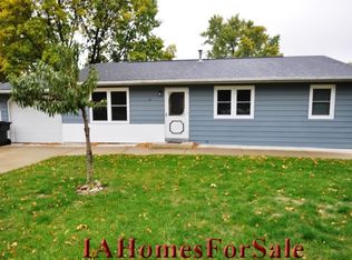 13 33rd Avenue Dr SW, Cedar Rapids, IA 52404
