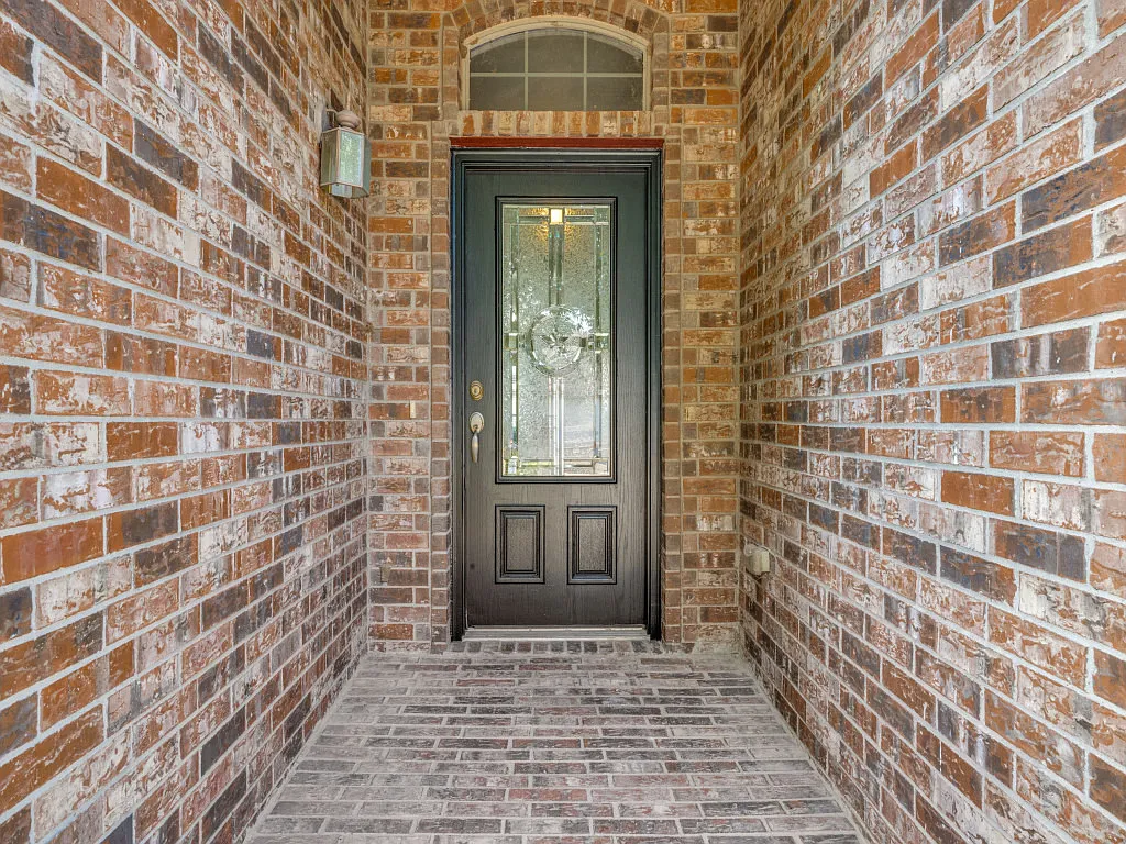 3 bed, 1872 sqft, $2,325 — Photo 4