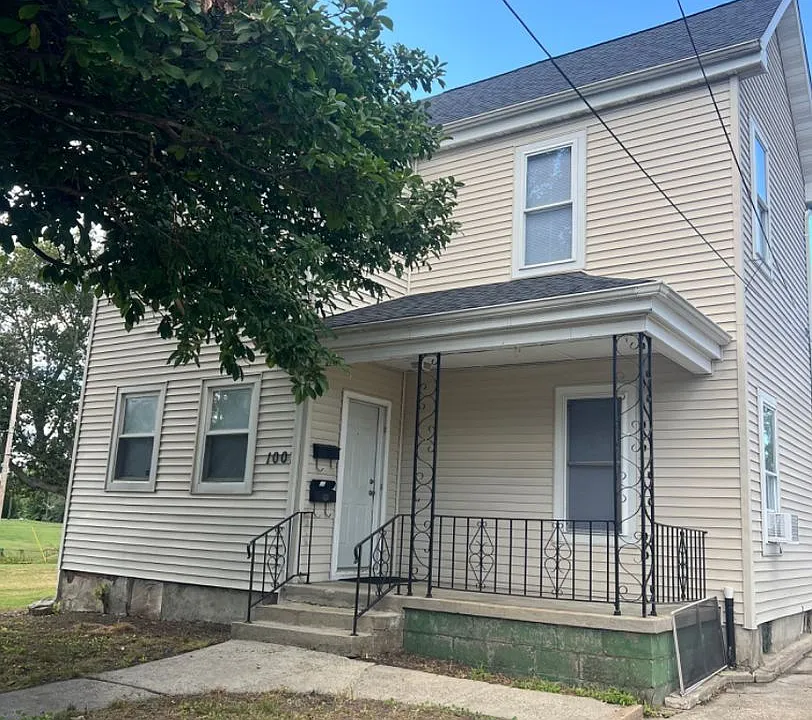 1007 E Percy Ave