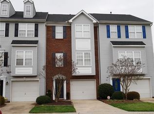 221 Rock Ridge Ln, Mount Holly, NC 28120