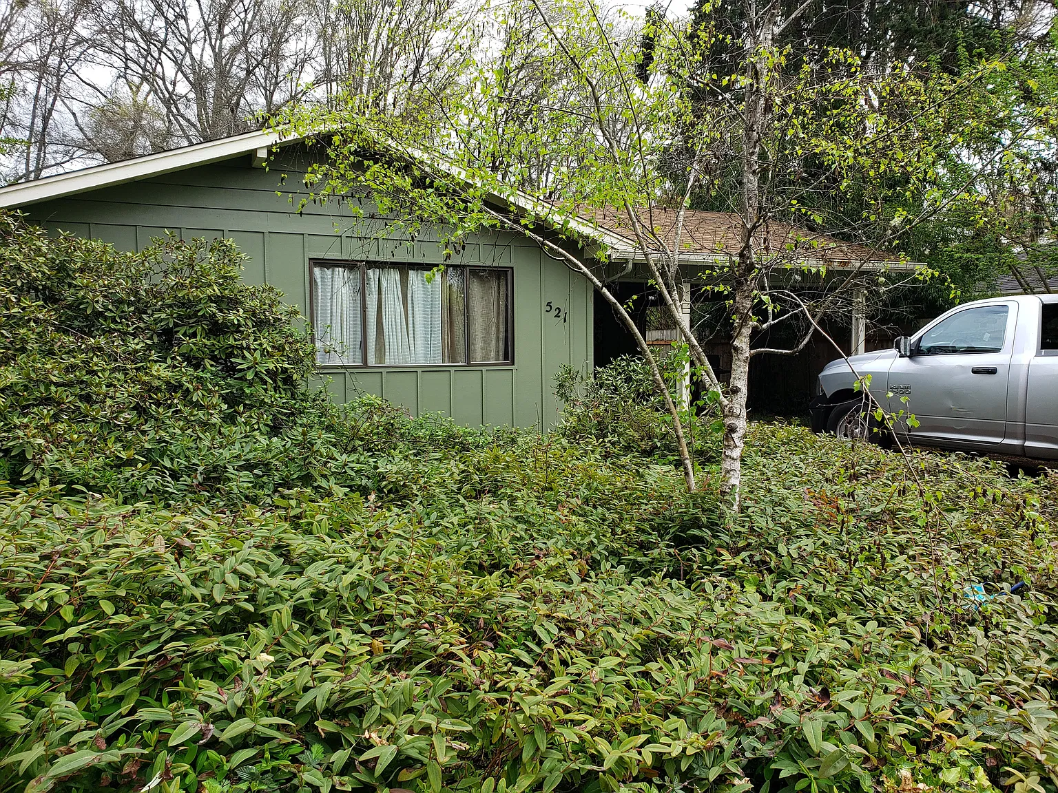 3 bed, 1.5 bath, 1100 sqft, $2,500 — Photo 1