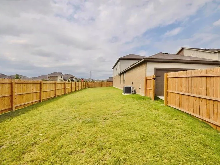 5701 Pleasanton Pkwy — Photo 39