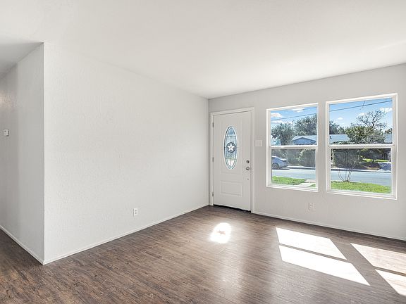 4th image of 1527 Arroya Vista Dr