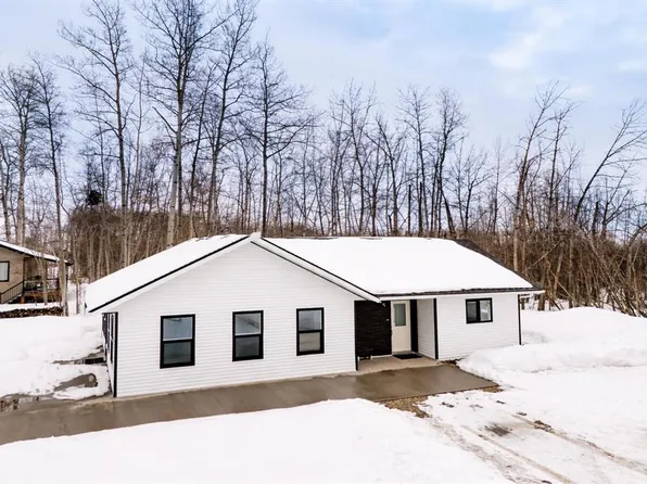 9805 W 95th St, Mackenzie County, AB T0H 2H0