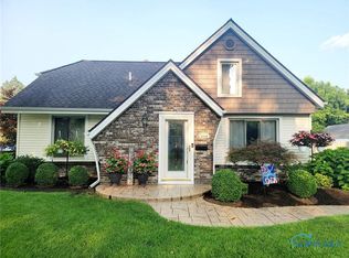 5114 Maple Dr, Sylvania, OH 43560