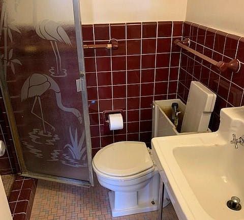 4th image of 11820 Edgewater Dr APT 104