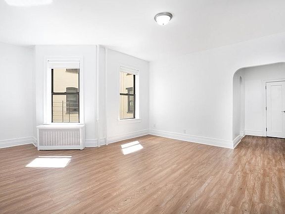 3rd image of 840 W End Ave APT 2B