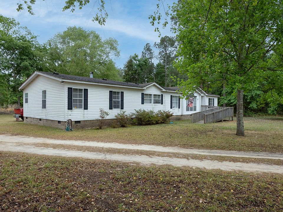 1st image of 676 Mount Calvary Rd