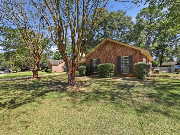 6512 W Cypress Ct, Montgomery, AL 36117