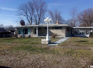 504 W Franklin St, Sesser, IL 62884