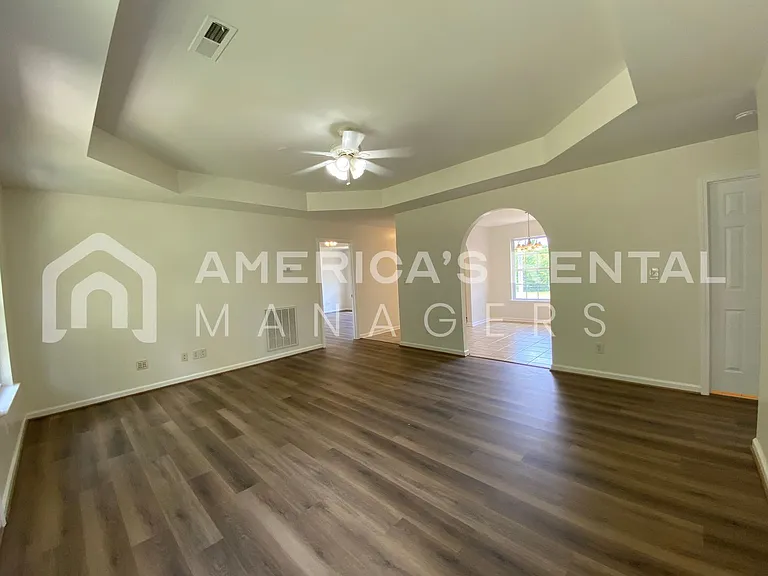 21880 Eastern Valley Rd — Photo 12
