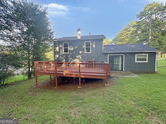 2nd image of 1819 Singer Way