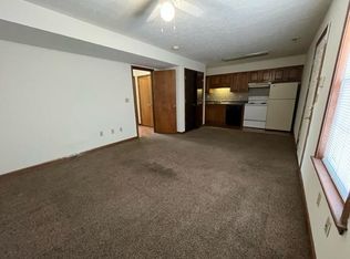 1517 6th Ave APT 13, Huntington, WV 25701
