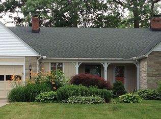 13927 Edgewater Dr, Lakewood, OH