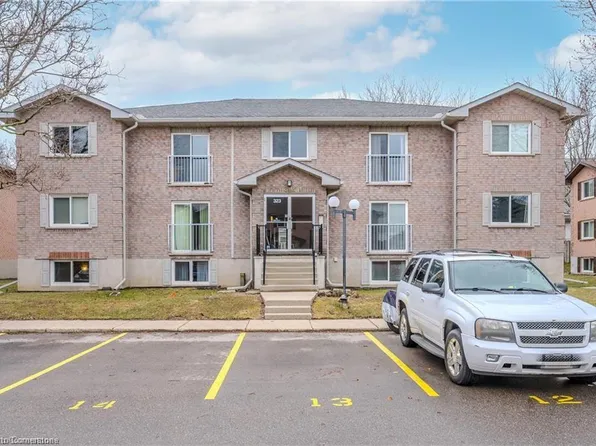 323 Northlake Dr #3, Waterloo, ON N2V 1Z1
