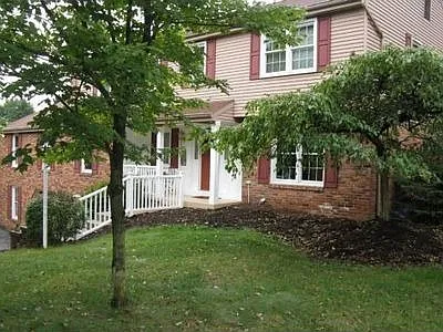 2399 Bellwood Dr photo 1