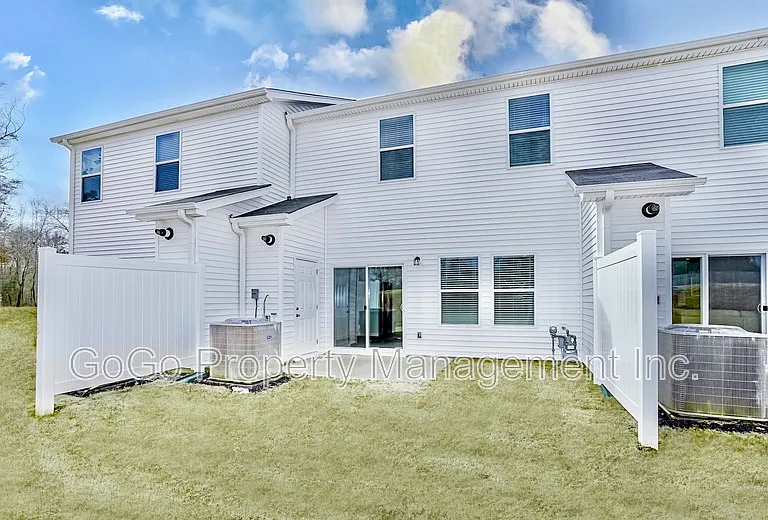 126 Telford Dr #1 — Photo 15