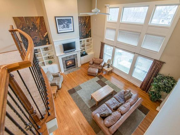 5th image of 13902 Fantasy Way NW