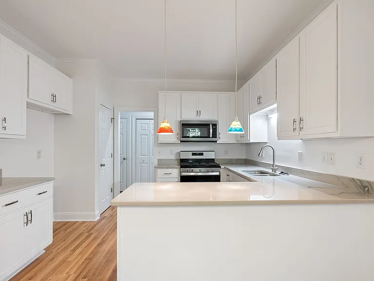 35 Cynthia Ln — Photo 5