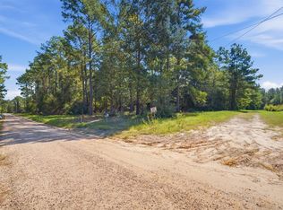 326 Veteran Ln, Livingston, TX 77351