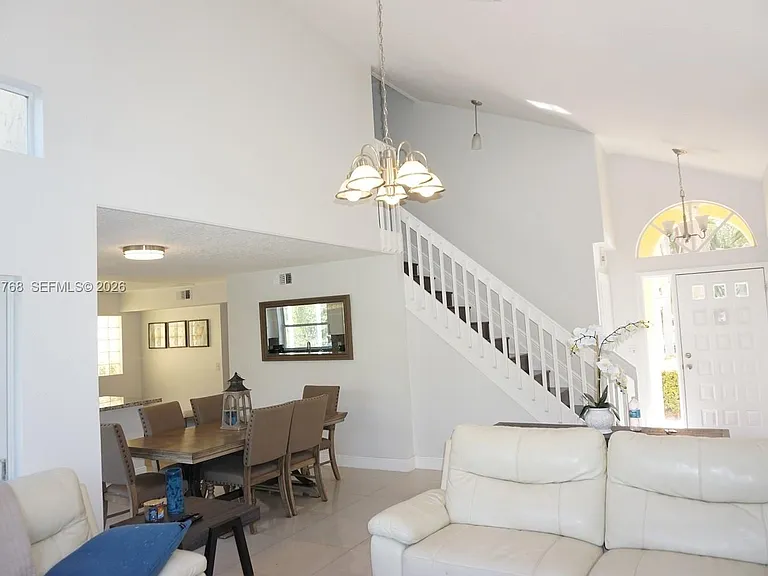 1057 SE 6th Ave — Photo 7