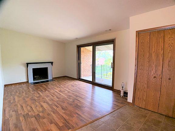 3rd image of 9950 Treetop Dr #3405