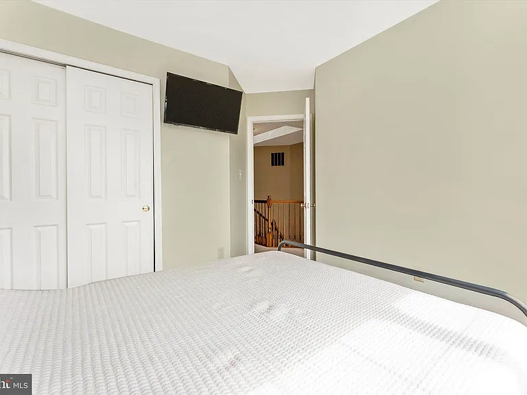 7115 Oberlin Cir — Photo 30