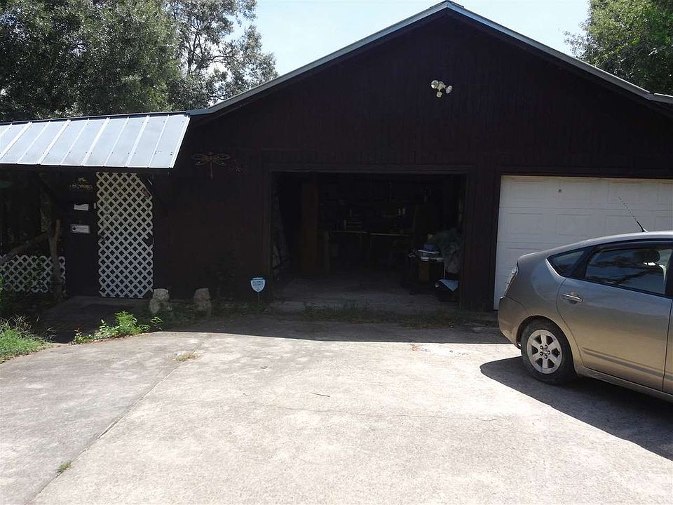1st image of 9412 Cypress Dr