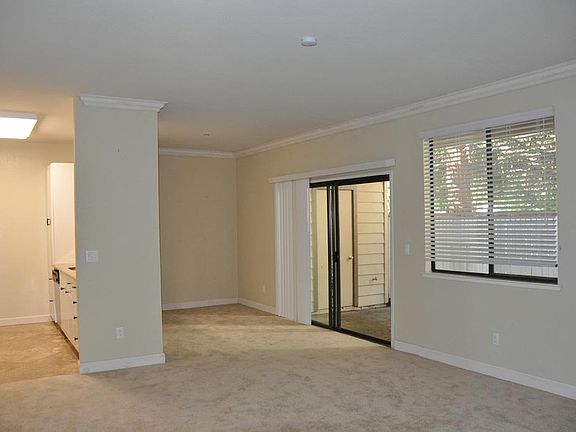 2nd image of 7116 Cross Creek Cir APT B