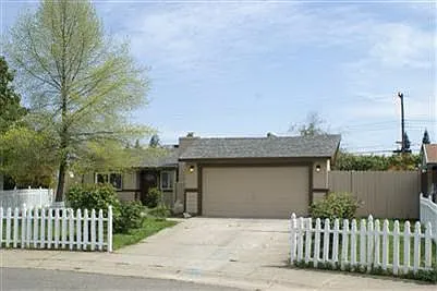 10552 Silverwood Way photo 1
