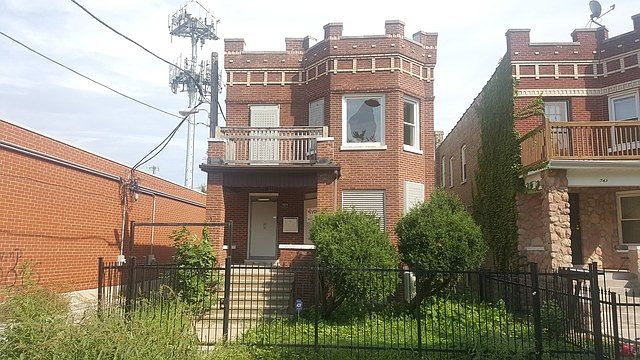 1st image of 747 N Lotus Ave