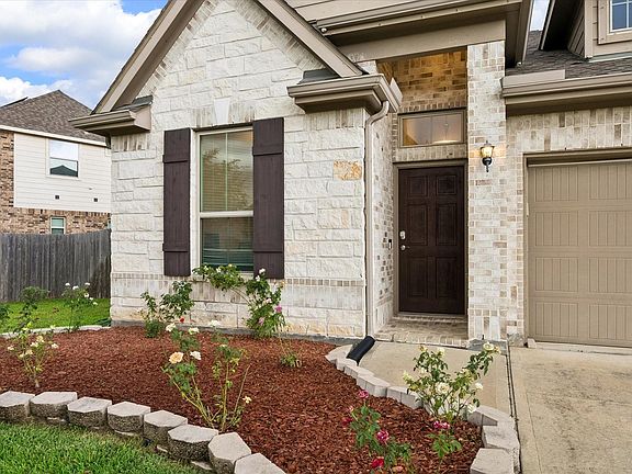 4th image of 1815 Oakdale Mist Dr