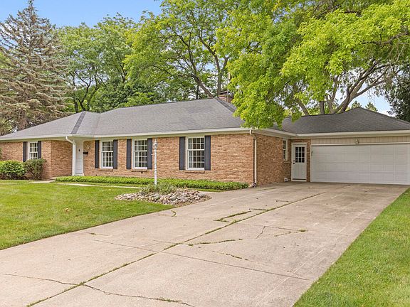 2nd image of 4366 Baywood Dr SE