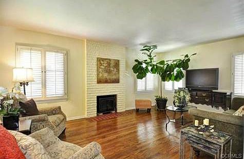 4th image of 6227 Acacia St
