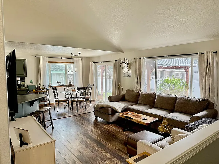 1268 W Bentwood Loop — Photo 12