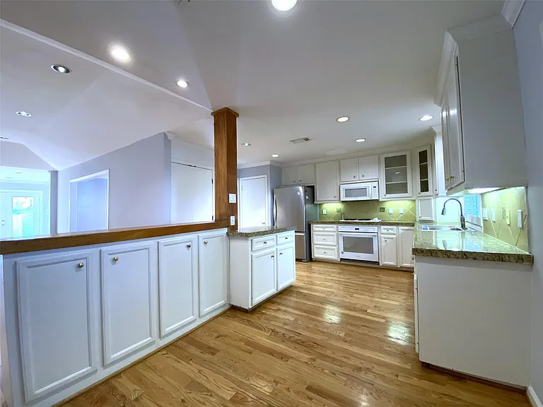 3115 Glen Haven Blvd — Photo 5