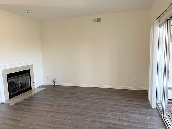 Living Room with gas fireplace