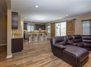 25200 Renegade Ct, Menifee, CA 92584