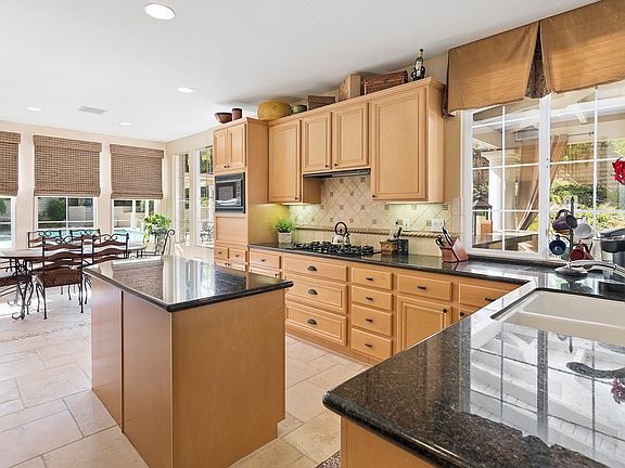 5th image of 3168 Willow Haven Ct