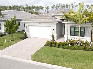 12830 Hawkins Dr, Estero, FL 33928